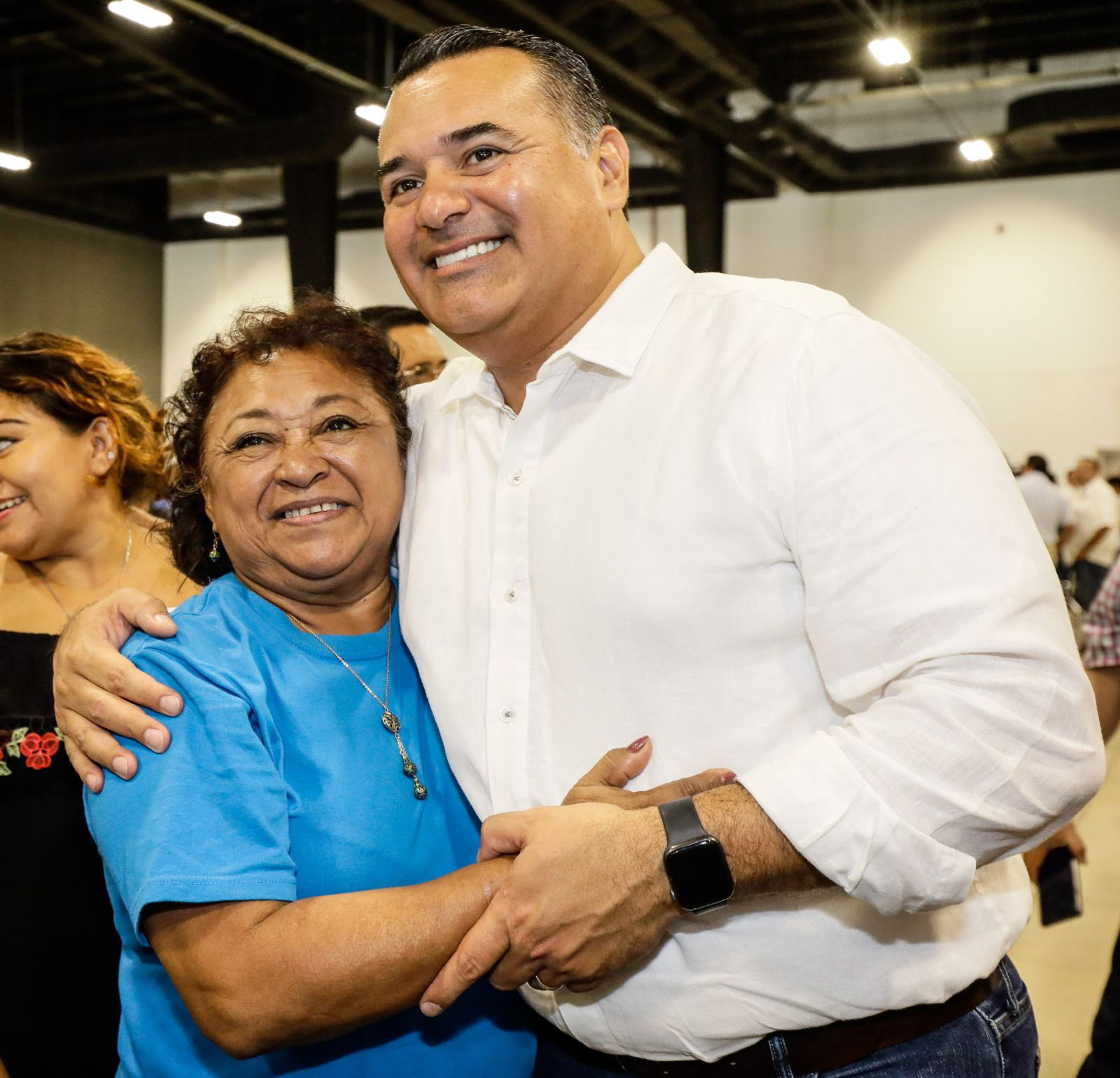 SE COMPROMETE RENÁN BARRERA A MEJORAR LAS CONDICIONES LABORALES DE LOS TRABAJADORES YUCATECOS