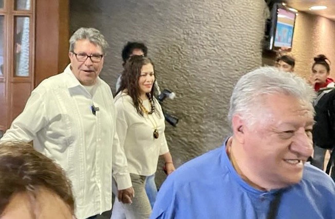 “SIEMPRE RESPETARÉ LA LEY”: RICARDO MONREAL