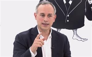 COMO SIEMPRE, HUGO AVIENTA LA PIEDRA… Y ESCONDE LA MANO