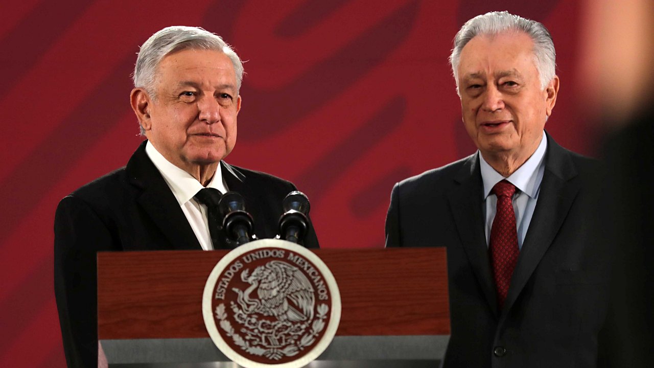 HOME-RUN CANTADO POR LÓPEZ OBRADOR
