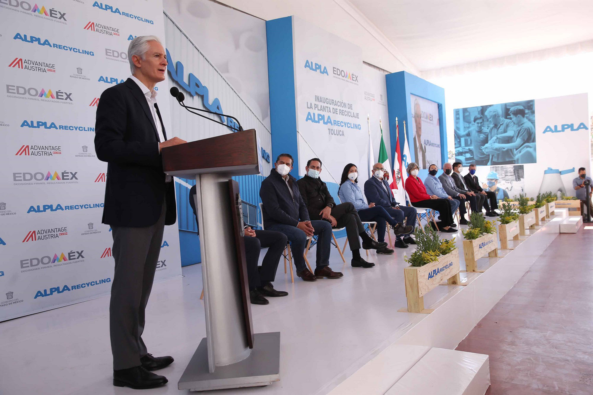 INAUGURA ALFREDO DEL MAZO PLANTA DE RECICLAJE EN TOLUCA