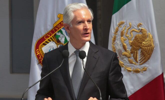 ALFREDO DEL MAZO, CON EL PESO DE LA HISTORIA