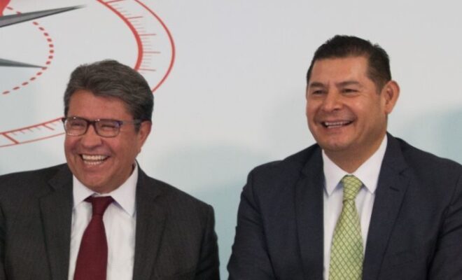 RICARDO MONREAL SALIÓ FORTALECIDO