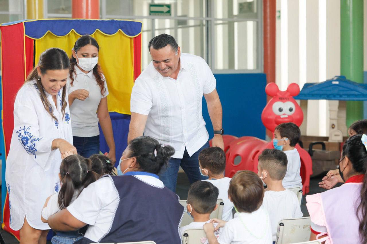 PROMUEVE RENÁN BARRERA EL DESARROLLO INTEGRAL DE LOS NIÑOS DE MÉRIDA