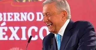 LÓPEZ OBRADOR, EL MÁSTER EN ‘CUQUEAR’