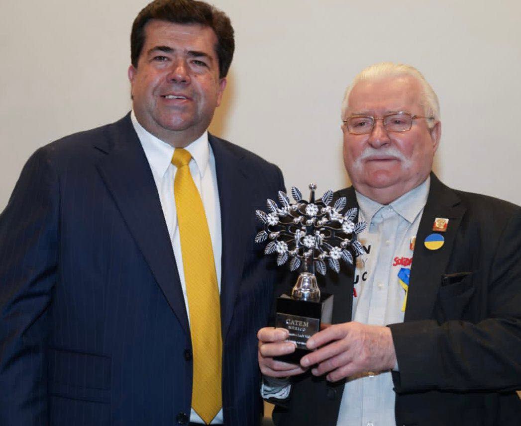 PRESENTA PEDRO HACES LIBRO SOBRE EL SINDICALISMO EN MÉXICO