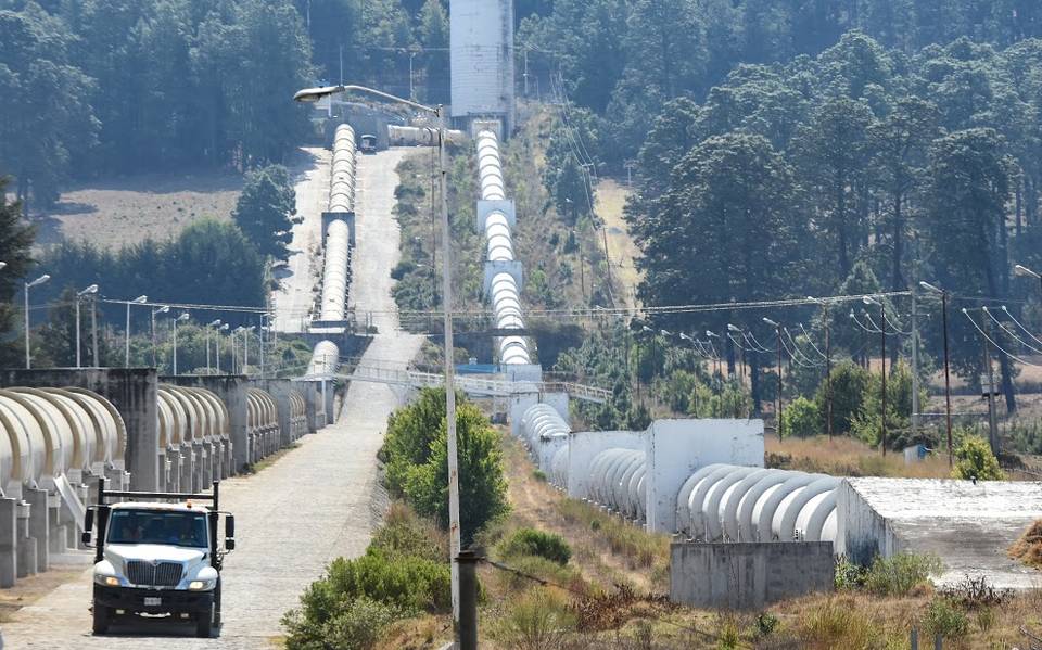 UN CHAPUZÓN AL AGUA