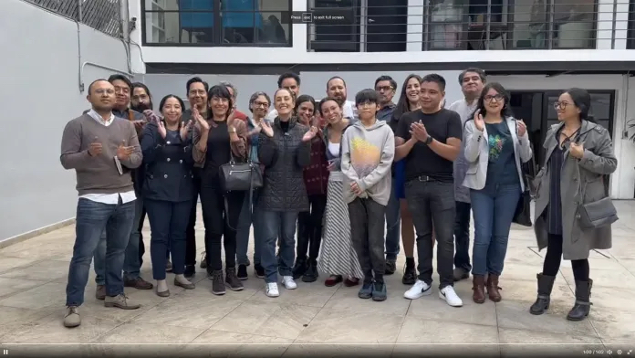 SE SUMAN JÓVENES ACTIVISTAS Y ACADÉMICOS A CLAUDIA SHEINBAIM