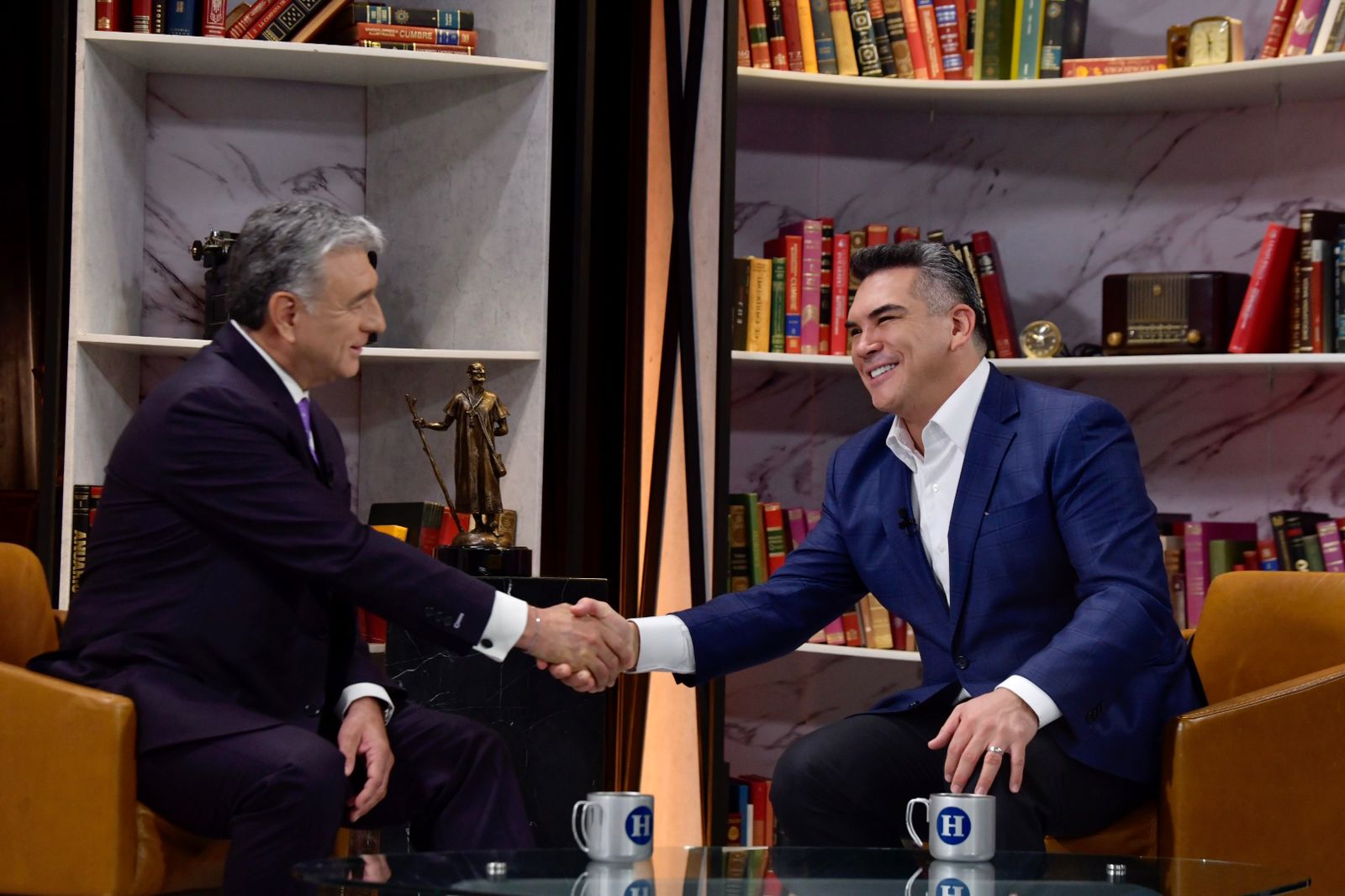 “HAY UN ATAQUE PERMANENTE DESDE EL GOBIERNO A QUIENES NOS DEDICAMOS A LA POLÍTICA”: ALEJANDRO MORENO