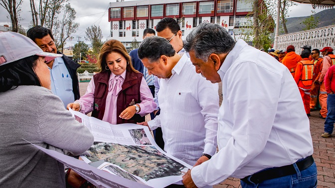 SUPERVISA JULIO MENCHACA REHABILITACIÓN DEL PARQUE DE LOS HOMBRES ILUSTRES