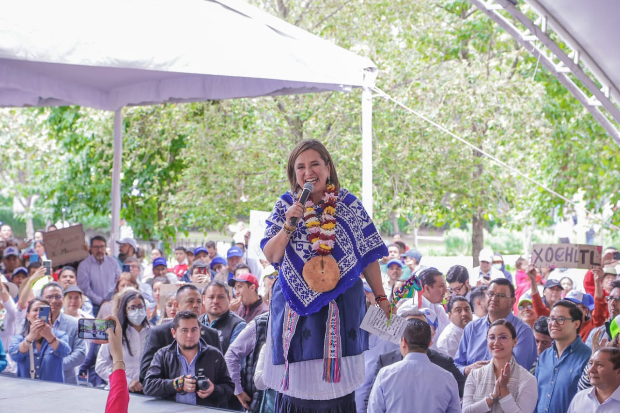 XÓCHITL Y SUS PÉSIMOS ORGANIZADORES