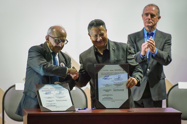 FIRMAN CONVENIO INAH Y GOBIERNO DE HIDALGO