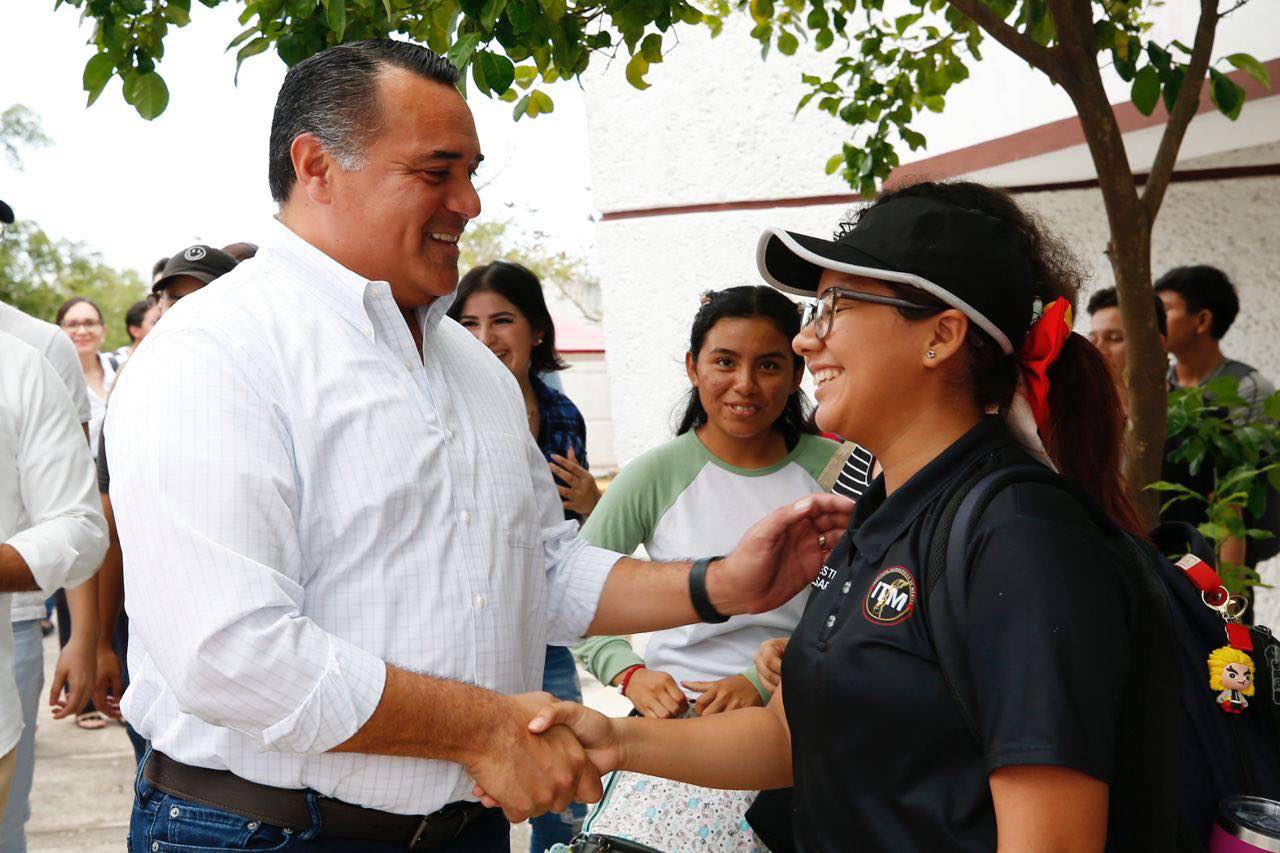 “GOBIERNO Y SOCIEDAD CONSTRUYEN MEJORES ESPACIOS PÚBLICOS”: RENÁN BARRERA