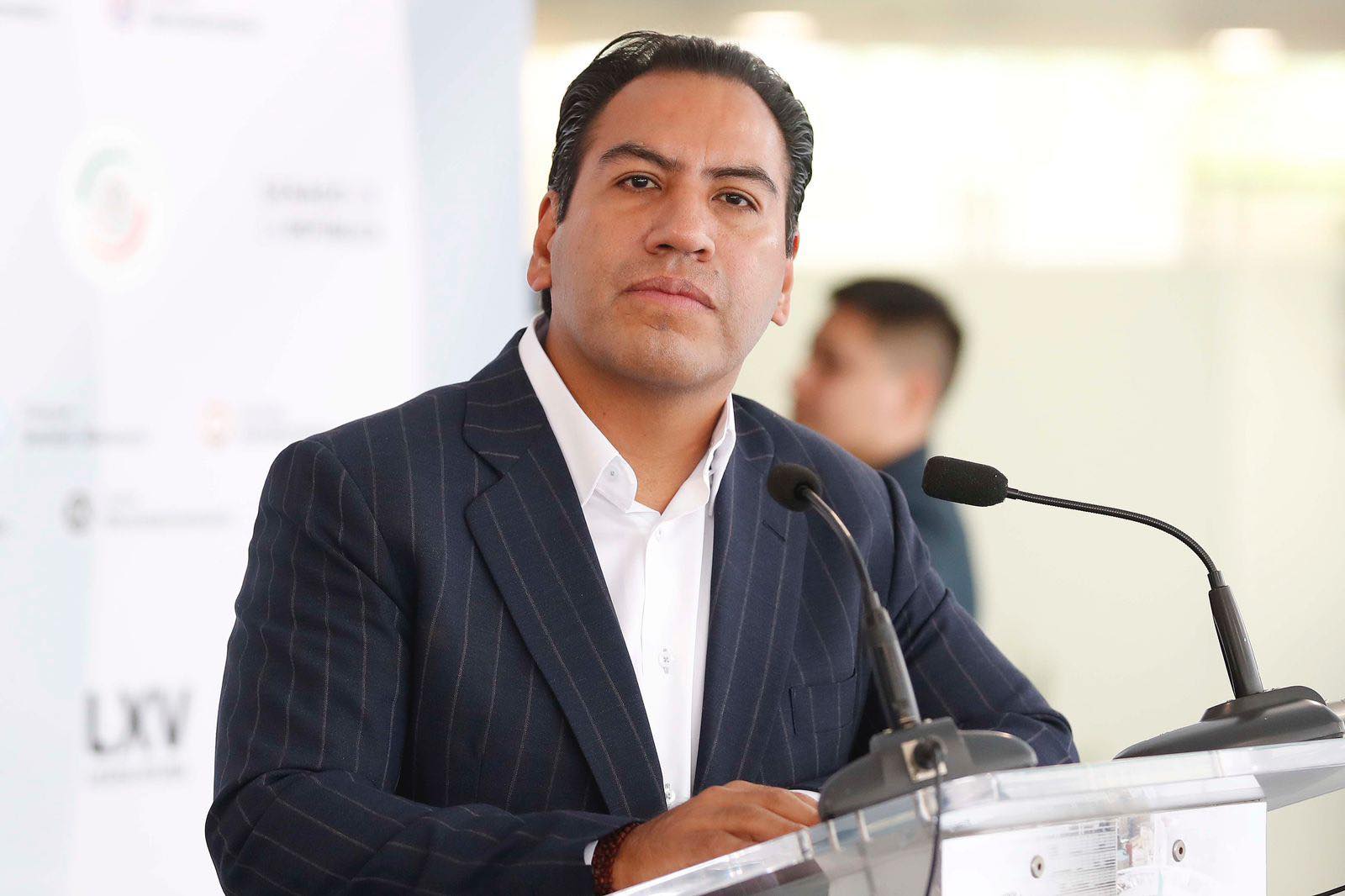 SE REÚNE EDUARDO RAMÍREZ CON LEGISLADORES AFINES A EBRARD; LOS CONVOCÓ A MANTENERSE EN MORENA