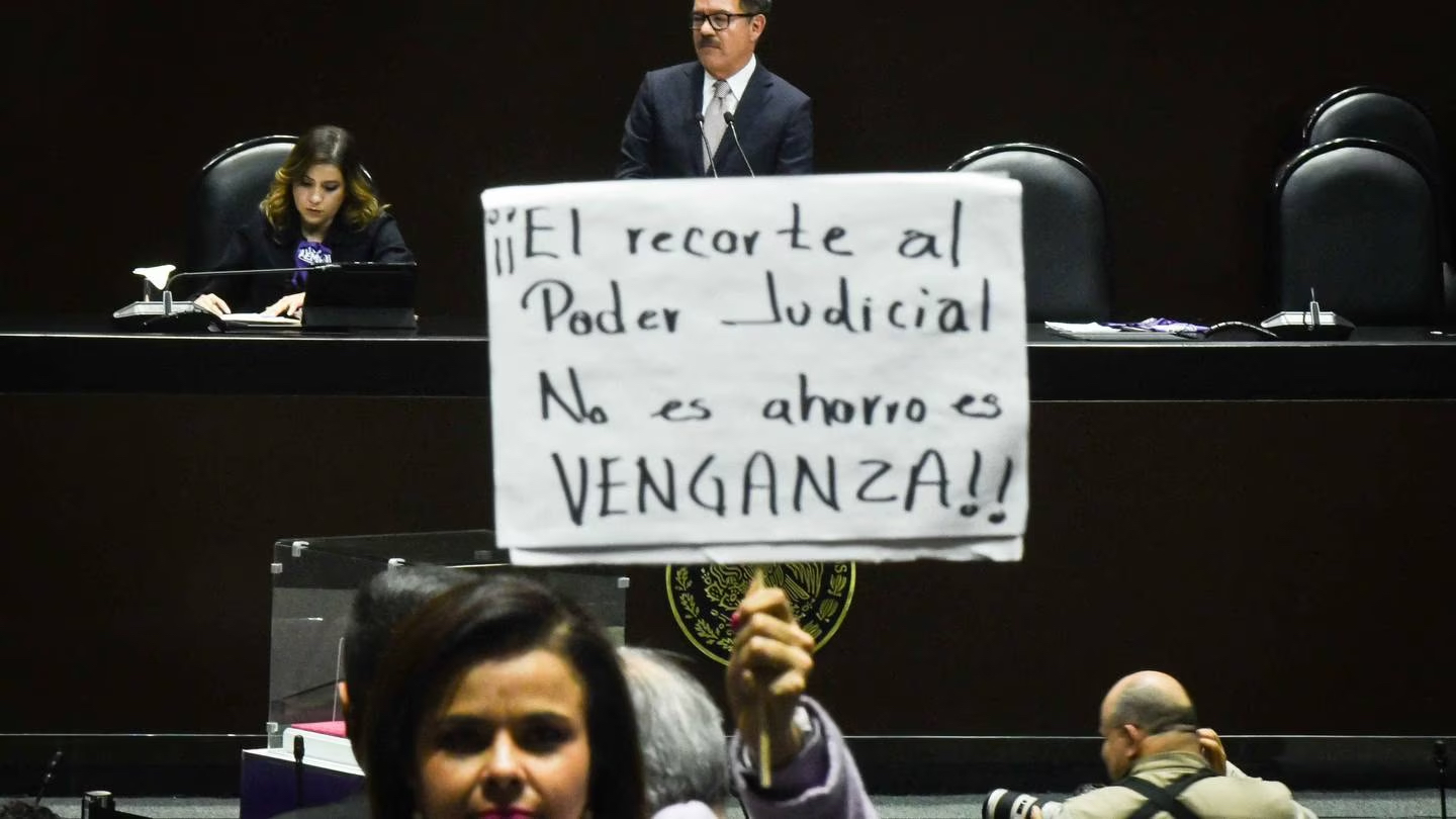 ATAQUE FASCISTA CONTRA EL PODER JUDICIAL