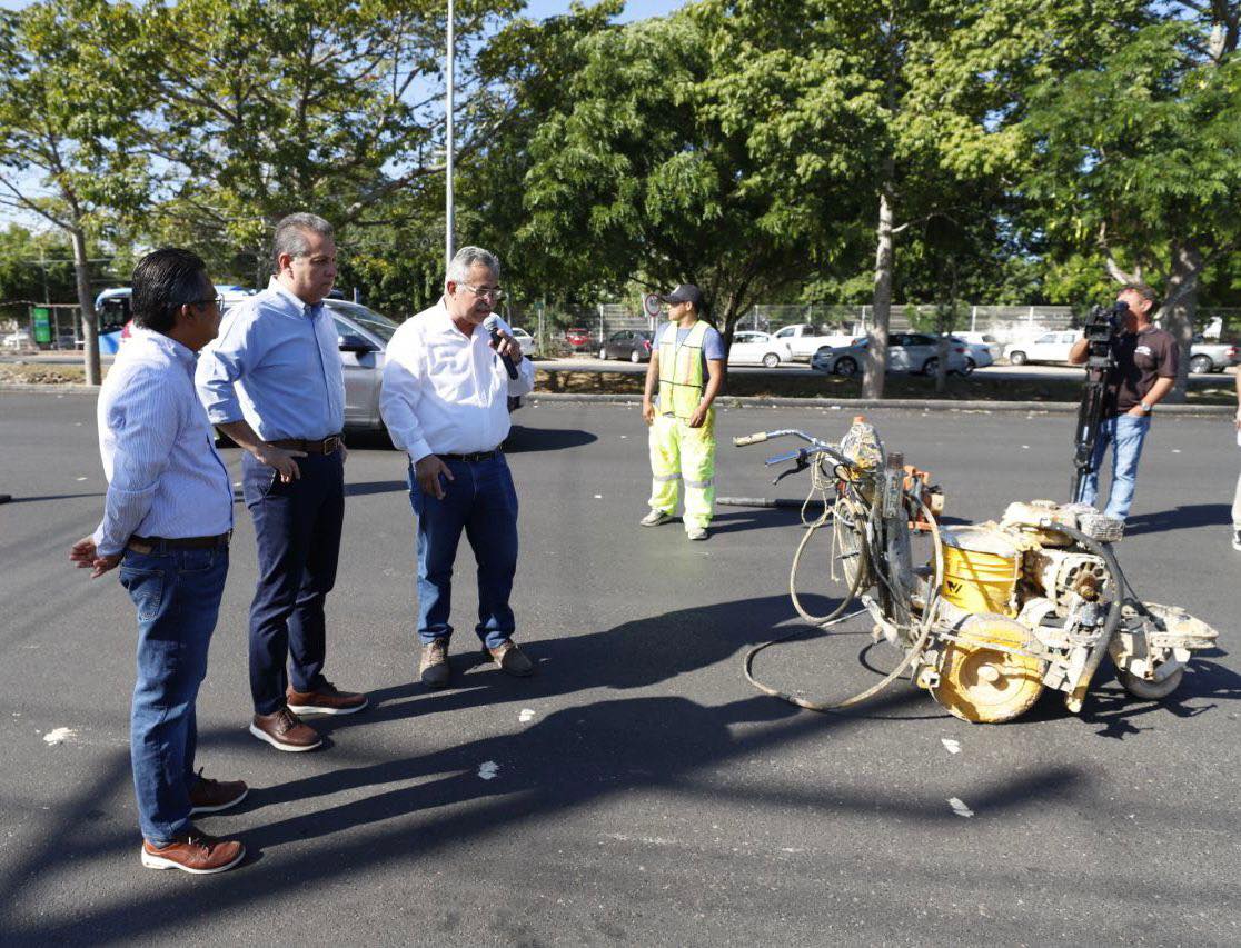 MEJORA AYUNTAMIENTO DE MÉRIDA VIALIDAD QUE CONCENTRA PARQUE INDUSTRIAL, ZONA HABITACIONAL Y CAMPUS UNIVERSITARIO