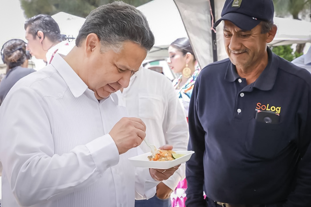 “EL ARTE SEGUIRÁ INUNDANDO LOS ESPACIOS PÚBLICOS”: ALEJANDRO VELÁZQUEZ