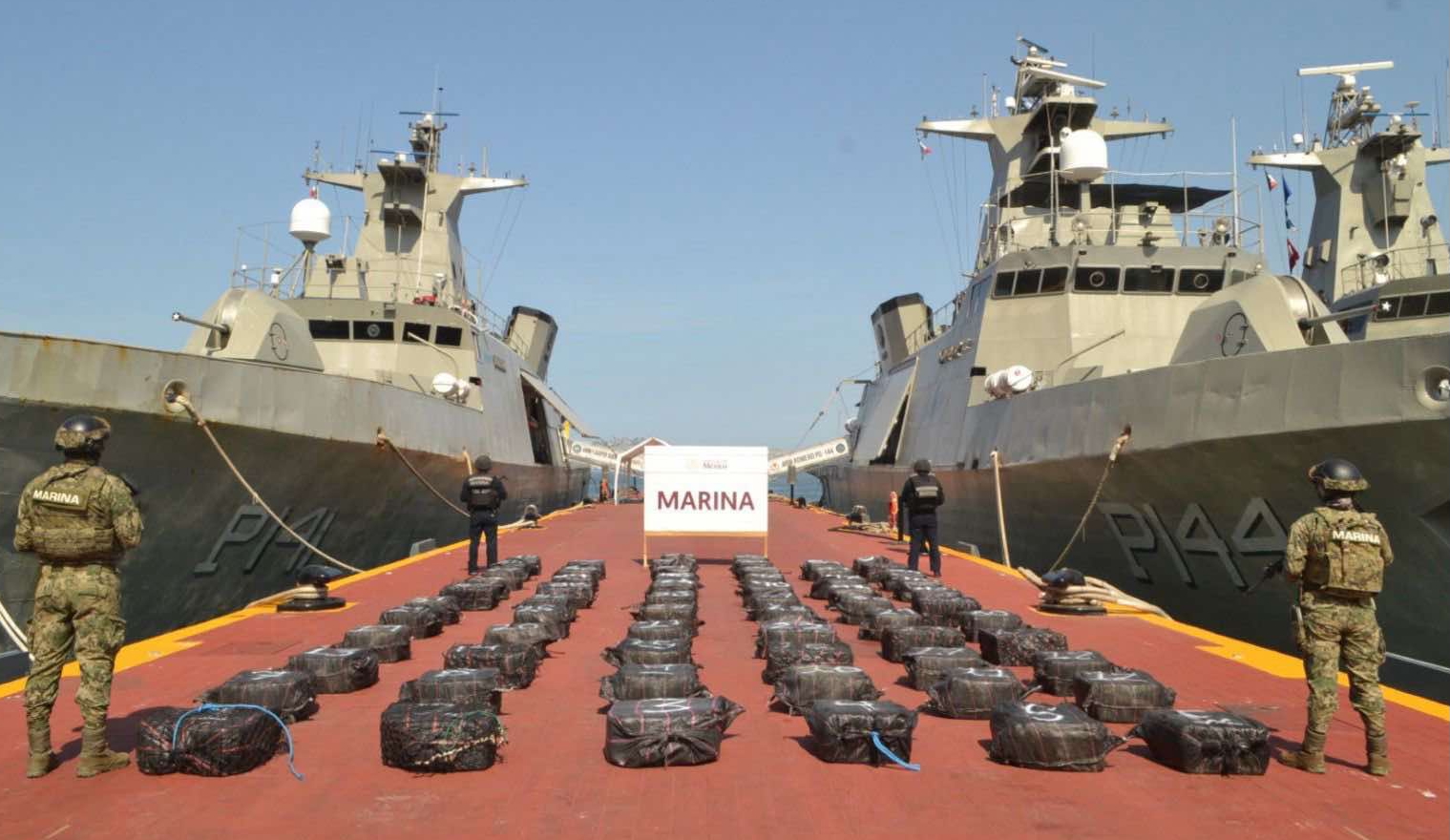 EN DOS OPERATIVOS MARÍTIMOS SE ASEGURAN 4.2 TONELADAS DE PRESUNTA COCAÍNA EN AGUAS DE GUERRERO