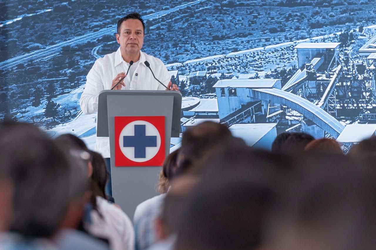 CELEBRA FÁBRICA DE CEMENTO DE LA CRUZ AZUL AGUASCALIENTES SU 25 ANIVERSARIO