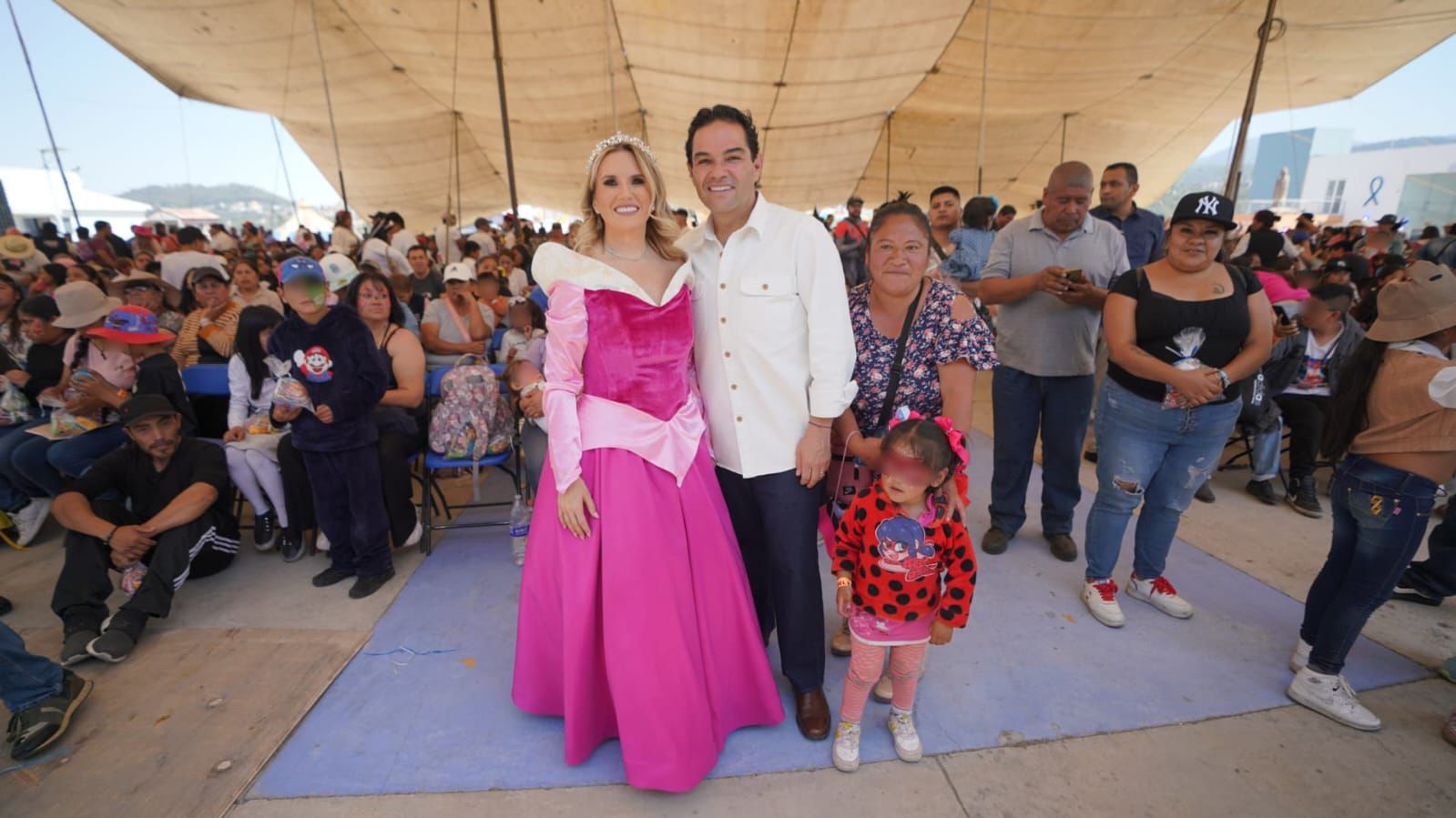 FESTEJA SENADOR ENRIQUE VARGAS A MILES DE NIÑAS Y NIÑOS DE HUIXQUILUCAN