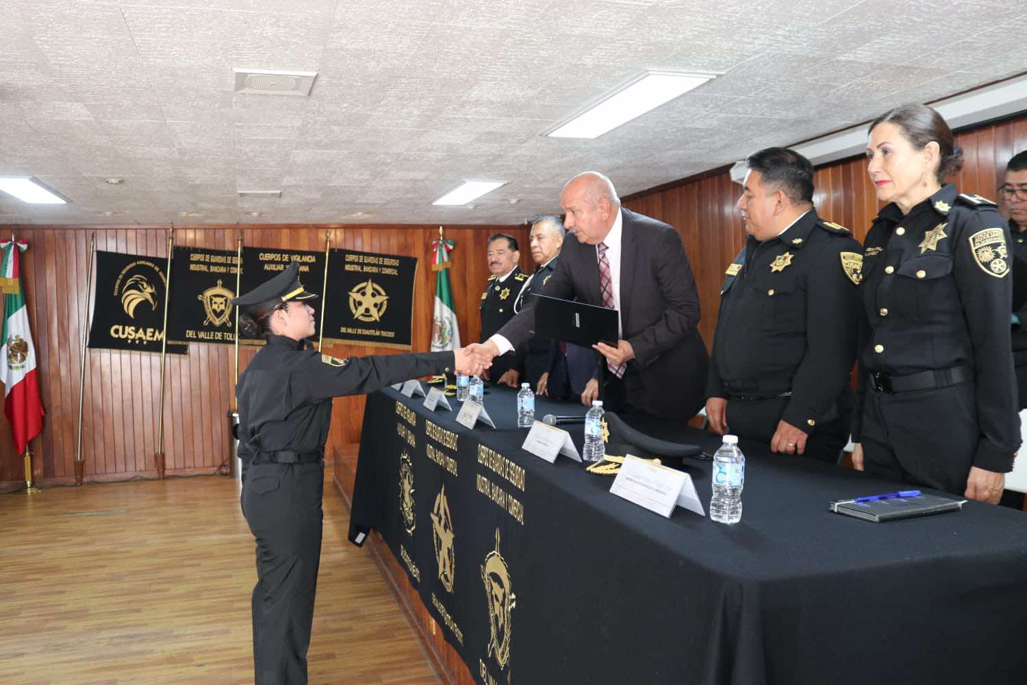 OTORGA CUSAEM CONSTANCIAS A SUS ELEMENTOS