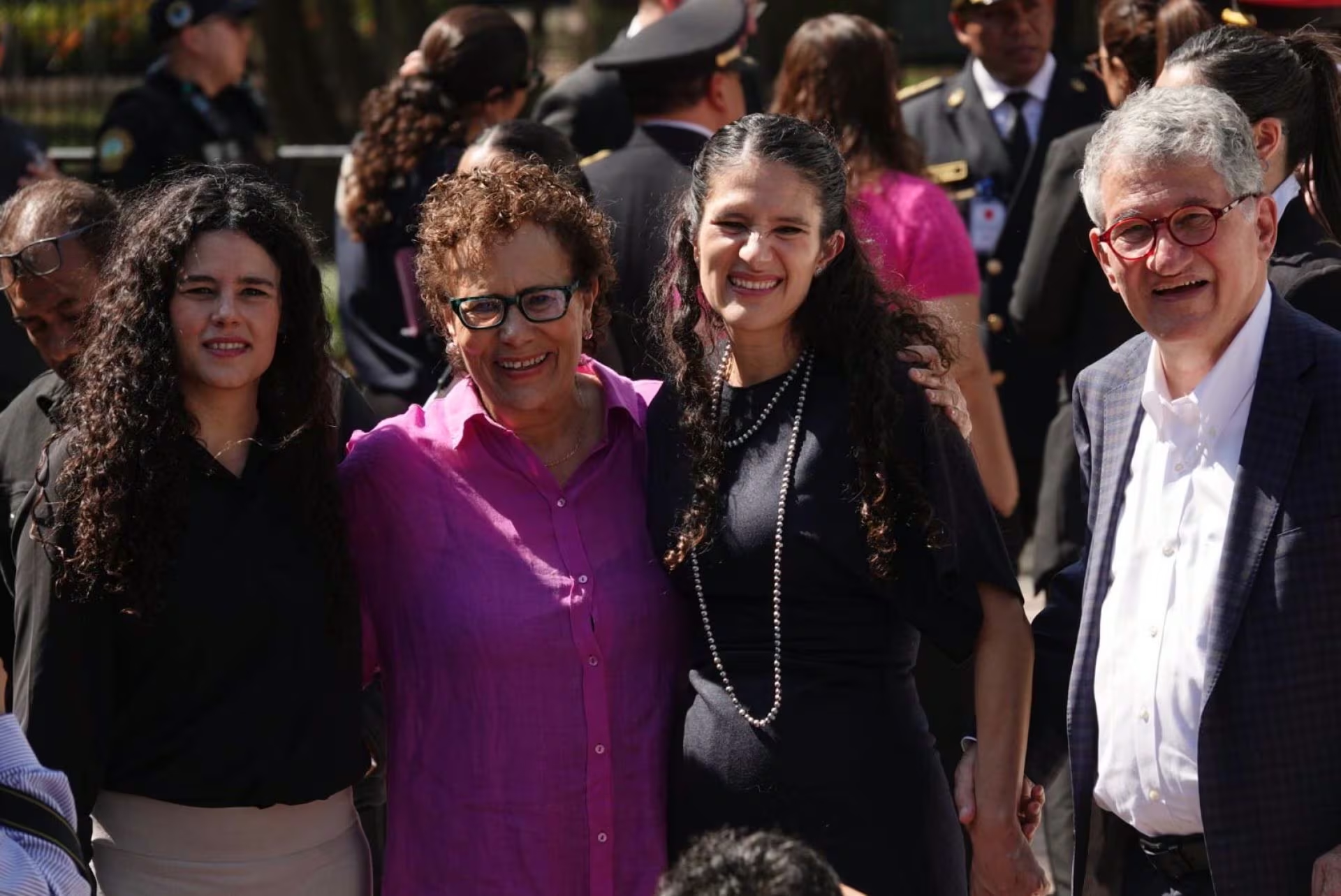 NEPOTISMO, LA HIPOCRESÍA DE MORENA