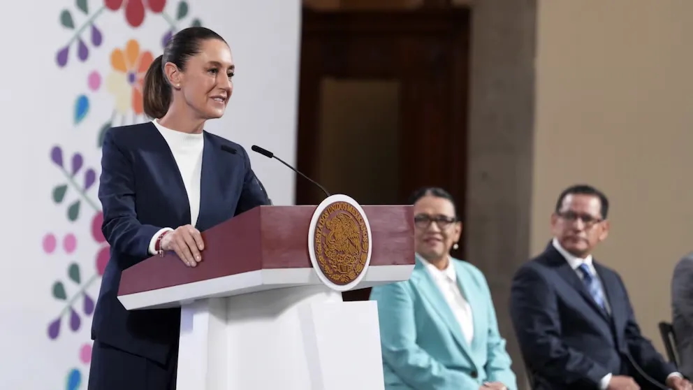 PROPONE SHEINBAUM A TRUMP ACUERDO DE COMERCIO, SEGURIDAD Y MIGRACIÓN QUE RECONOZCA A MEXICANOS EN ESTADOS UNIDOS