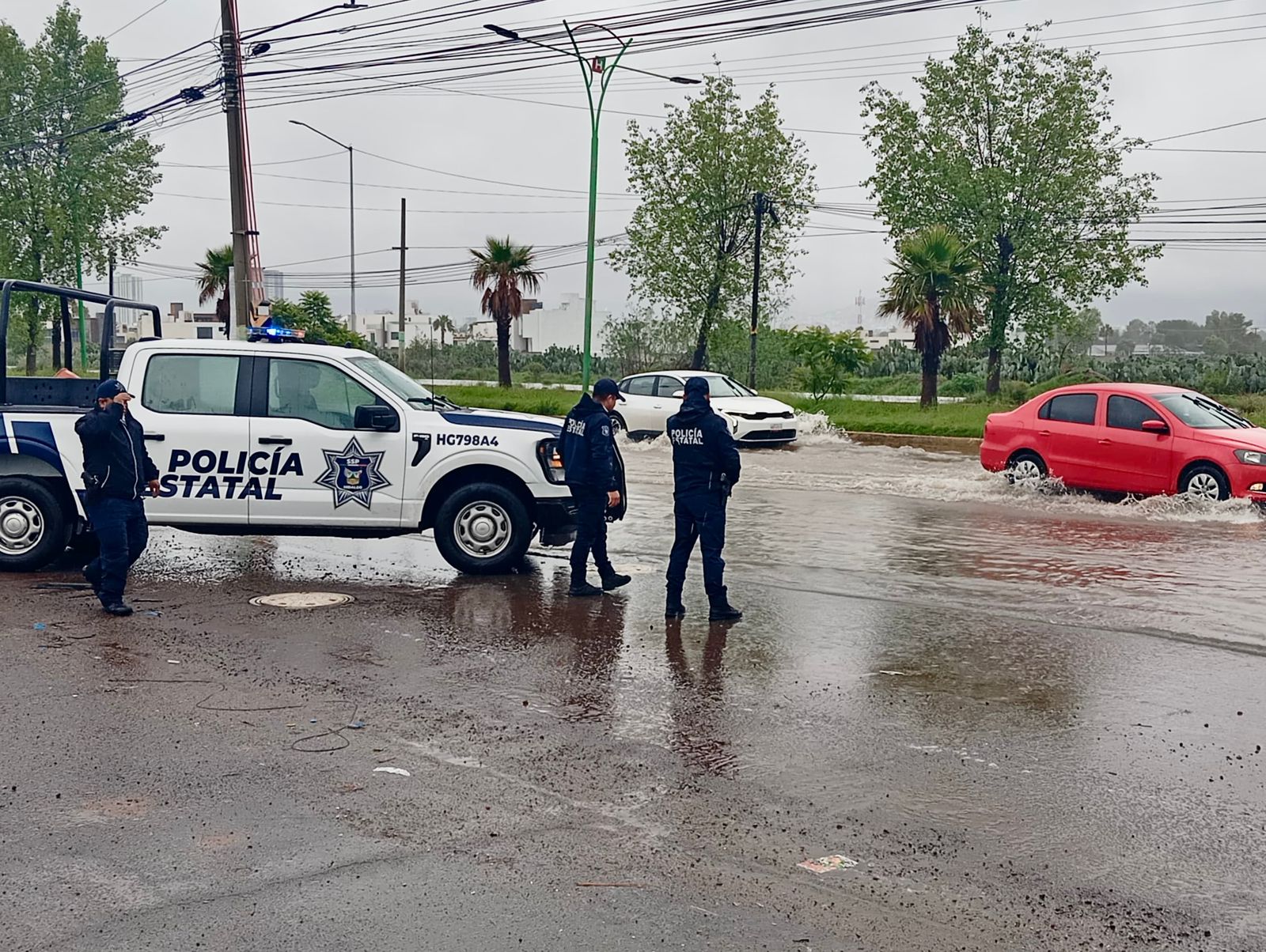 REFUERZA HIDALGO ACCIONES ANTE LAS LLUVIAS; HABRÁ ATENCIÓN COORDINADA Y PERMANENTE EN TODO EL ESTADO