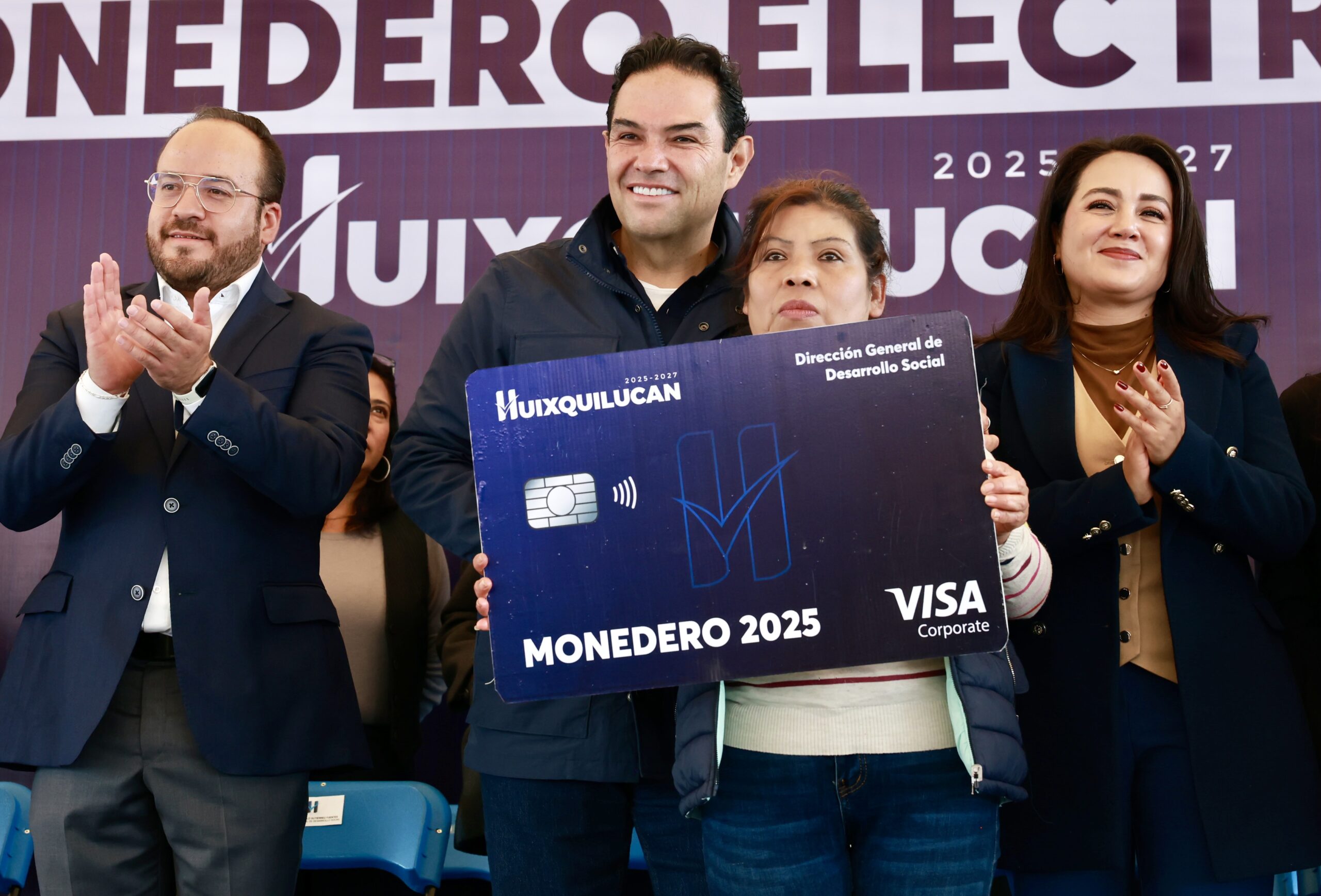 ENTREGA HUIXQUILUCAN 14 MIL 500 BECAS Y MONEDEROS ELECTRÓNICOS PARA APOYAR LA ECONOMÍA FAMILIAR