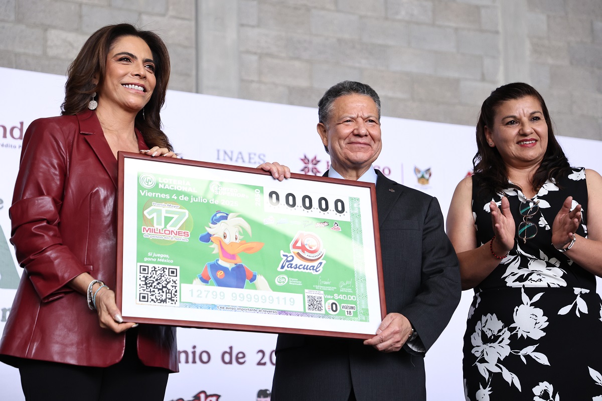 RECONOCEN CON BILLETE CONMEMORATIVO DE LA LOTENAL HISTORIA DE LA SOCIEDAD COOPERATIVA DE TRABAJADORES DE PASCUAL