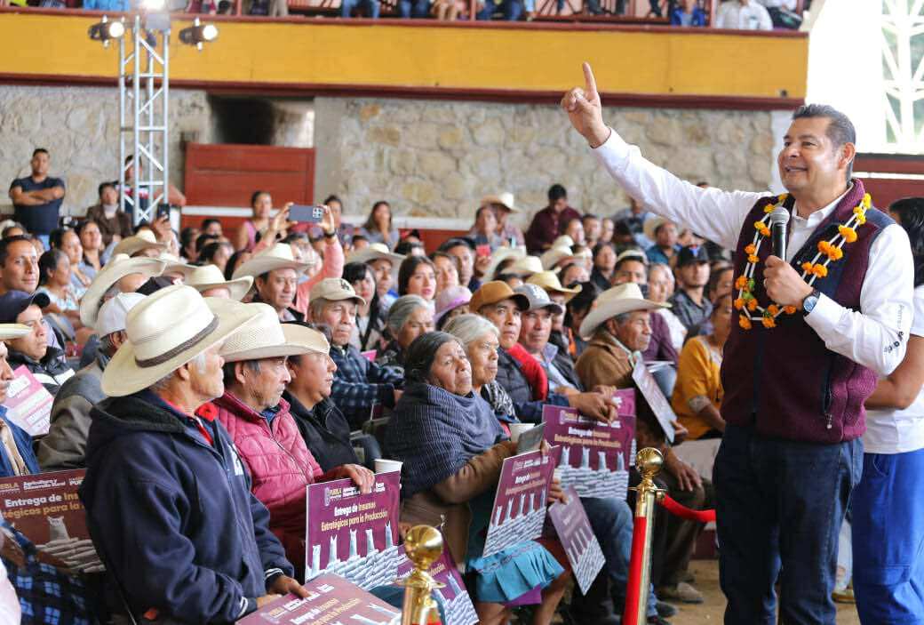FORTALECE ALEJANDRO ARMENTA SEGURIDAD PARA EL CAMPO EN MICRORREGIÓN DE ZACAPOAXTLA