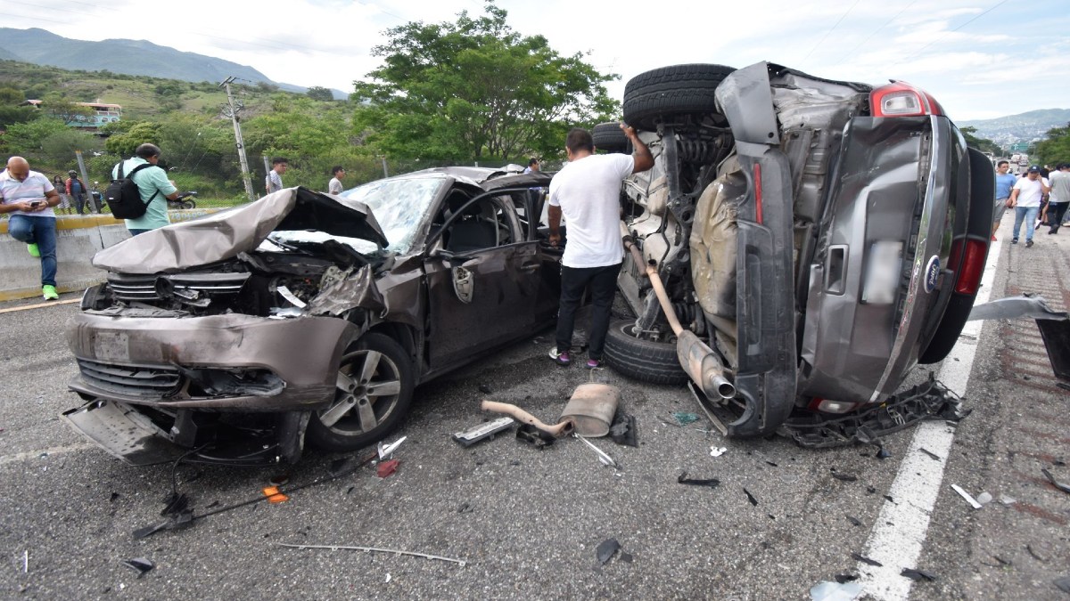 CARRETERAS DE GOBIERNO SON PISTAS MORTALES