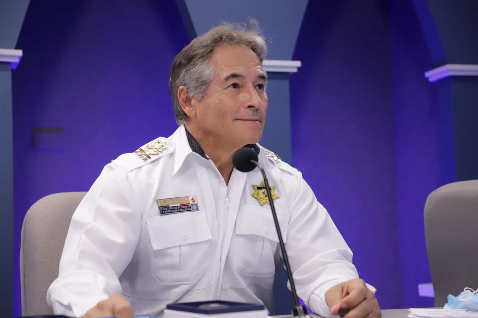 BLOQUEA UIF CUENTAS BANCARIAS DE HERNÁN BERMÚDEZ