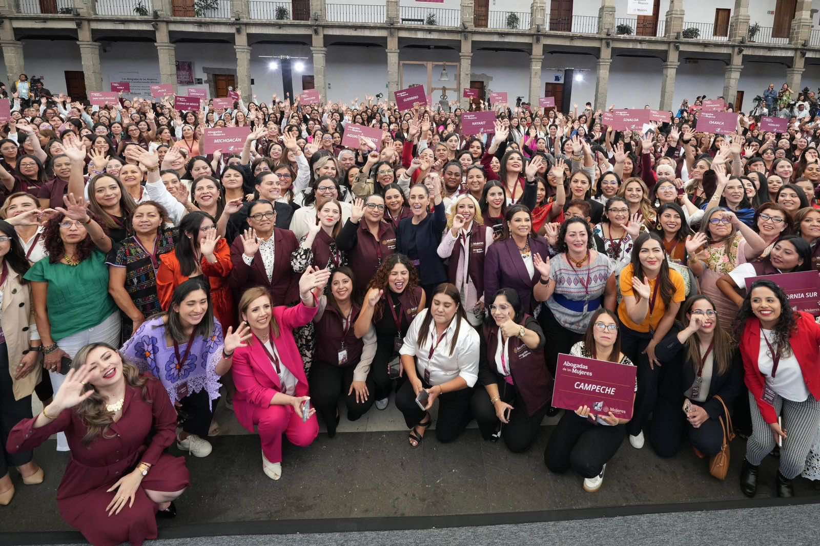 “ABOGADAS DE LAS MUJERES CONSTRUYEN DERECHOS Y JUSTICIA”: CLAUDIA SHEINBAUM