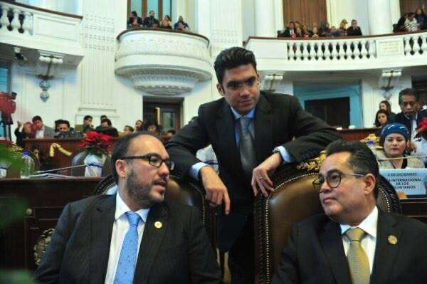 ¿LOS DIPUTADOS SE DARÁN UN BALAZO EN EL PIE?
