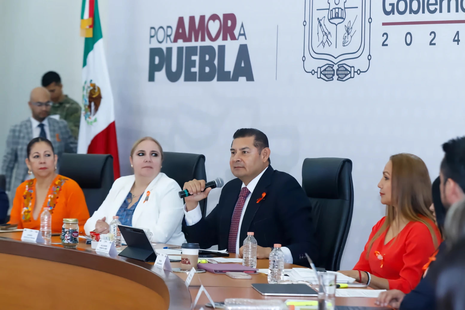 “CON MÁS DE 49 MIL ACCIONES, CENTROS LIBRE-CASAS CARMEN SERDÁN SON PUENTE DE ESPERANZA”: ALEJANDRO ARMENTA