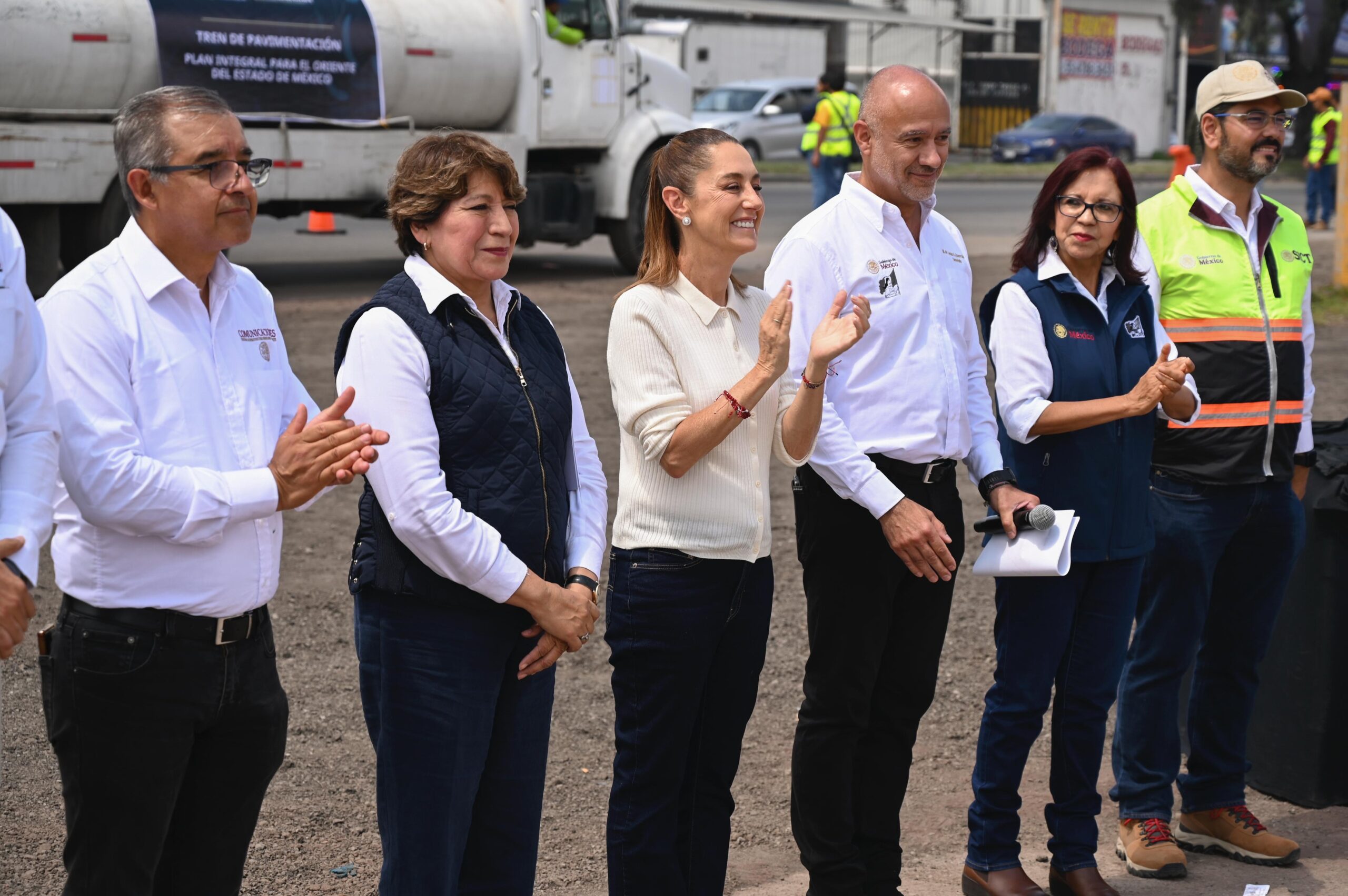 DA CLAUDIA SHEINBAUM BANDERAZO DE SALIDA A NUEVOS TRENES DE REPAVIMENTACIÓN EN ACOLMAN, EDOMEX