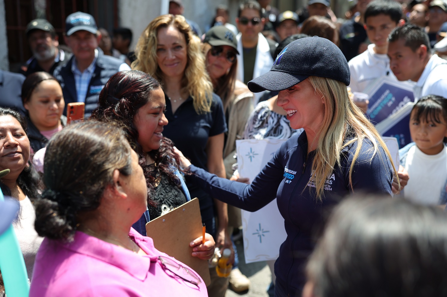 CONTINÚA HUIXQUILUCAN CON LA ENTREGA DE GIMNASIOS AL AIRE LIBRE
