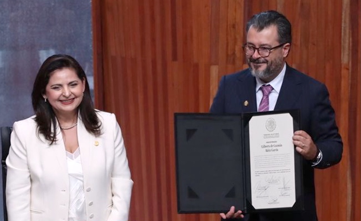 ROBARON CHEQUE EN BLANCO