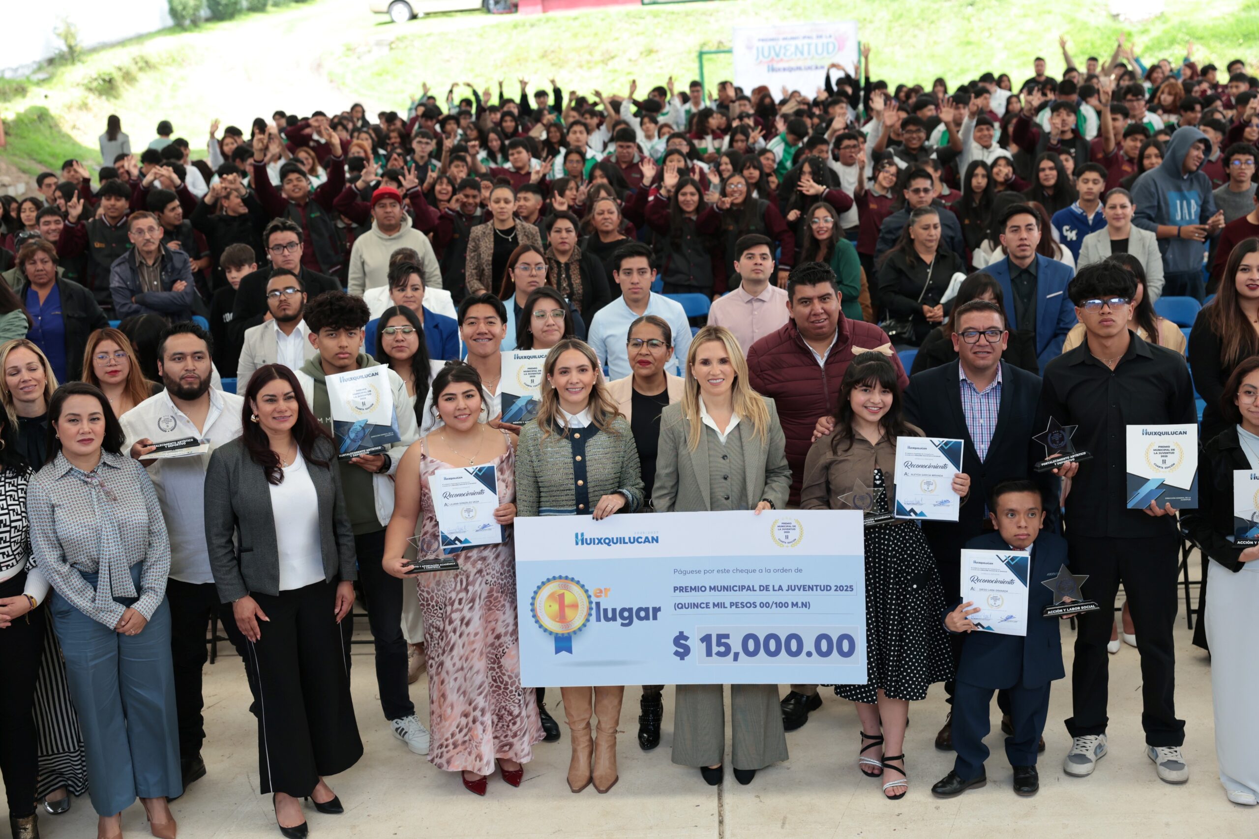 ENTREGA HUIXQUILUCAN ‘PREMIO MUNICIPAL DE LA JUVENTUD 2025’