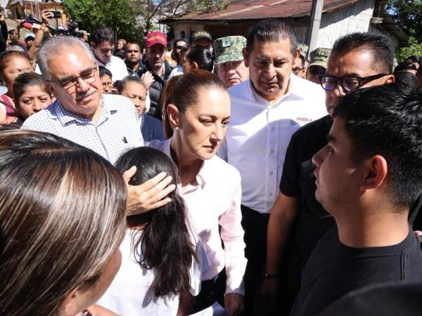 COBIJA Y ATIENDE LA PRESIDENTA SHEINBAUM A DAMNIFICADOS DE HUAUCHINANGO: “NO VAMOS A DEJAR DESAMPARADO A NADIE”