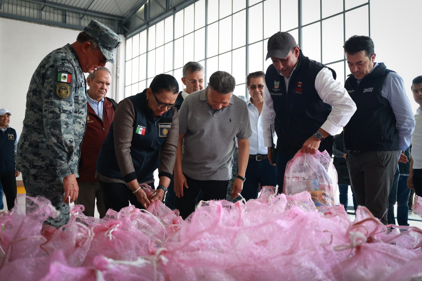 GOBIERNO DE MÉXICO RECONOCE LIDERAZGO Y CERCANÍA DEL GOBERNADOR JULIO MENCHACA PARA APOYAR A FAMILIAS AFECTADAS
