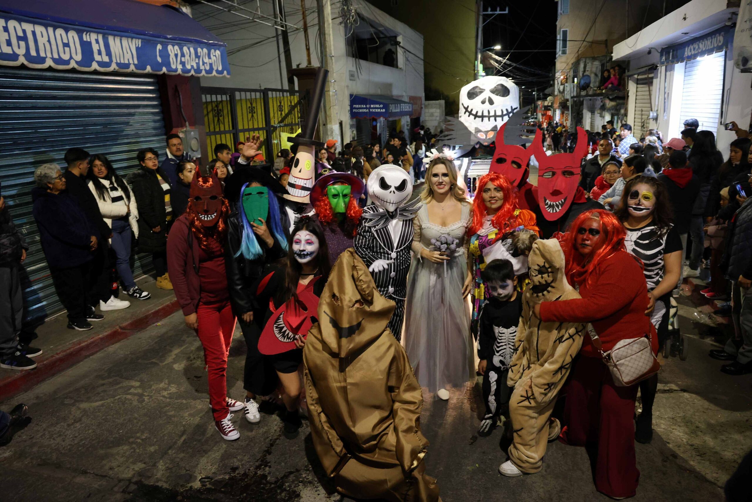 CELEBRA HUIXQUILUCAN CON GRAN ÉXITO CARRERA Y DESFILE DE CATRINAS 2025