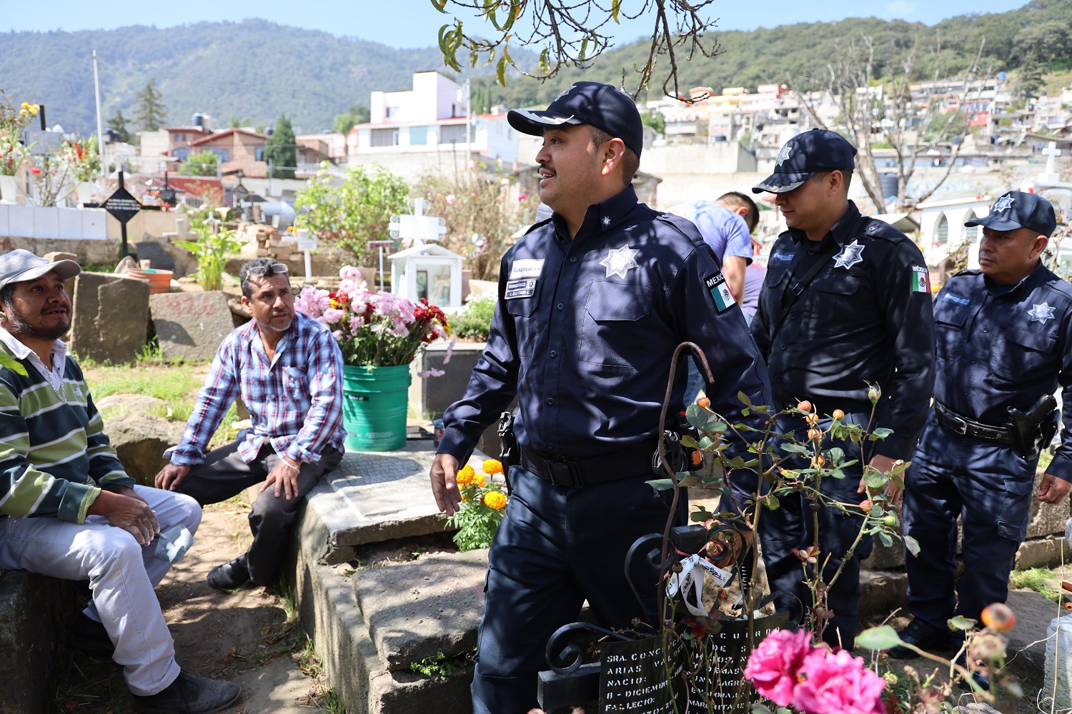 HUIXQUILUCAN PONE EN MARCHA OPERATIVO ‘SANTOS DIFUNTOS 2025’