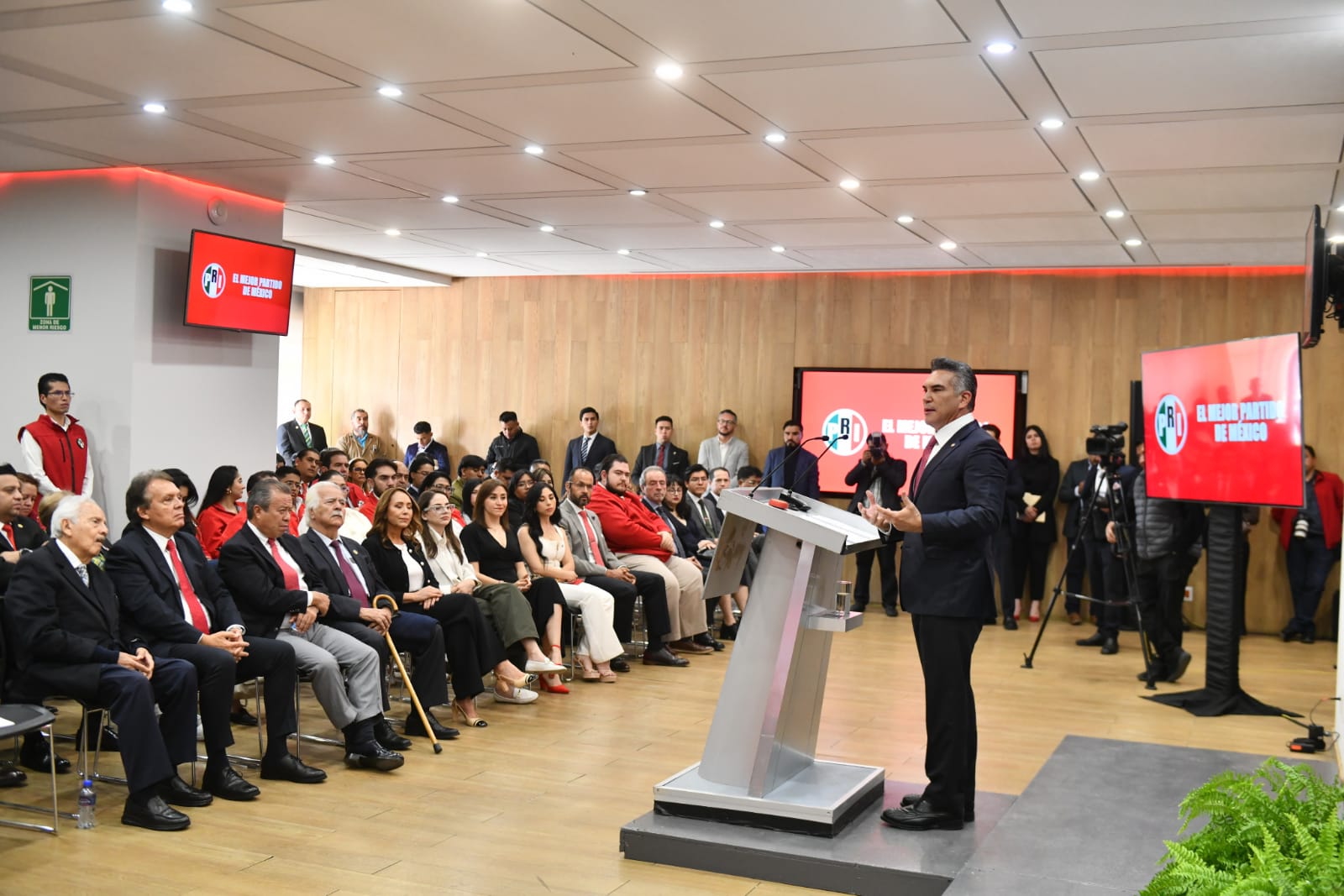 “LOS JÓVENES SON LA CHISPA DEL CAMBIO”: ALEJANDRO MORENO