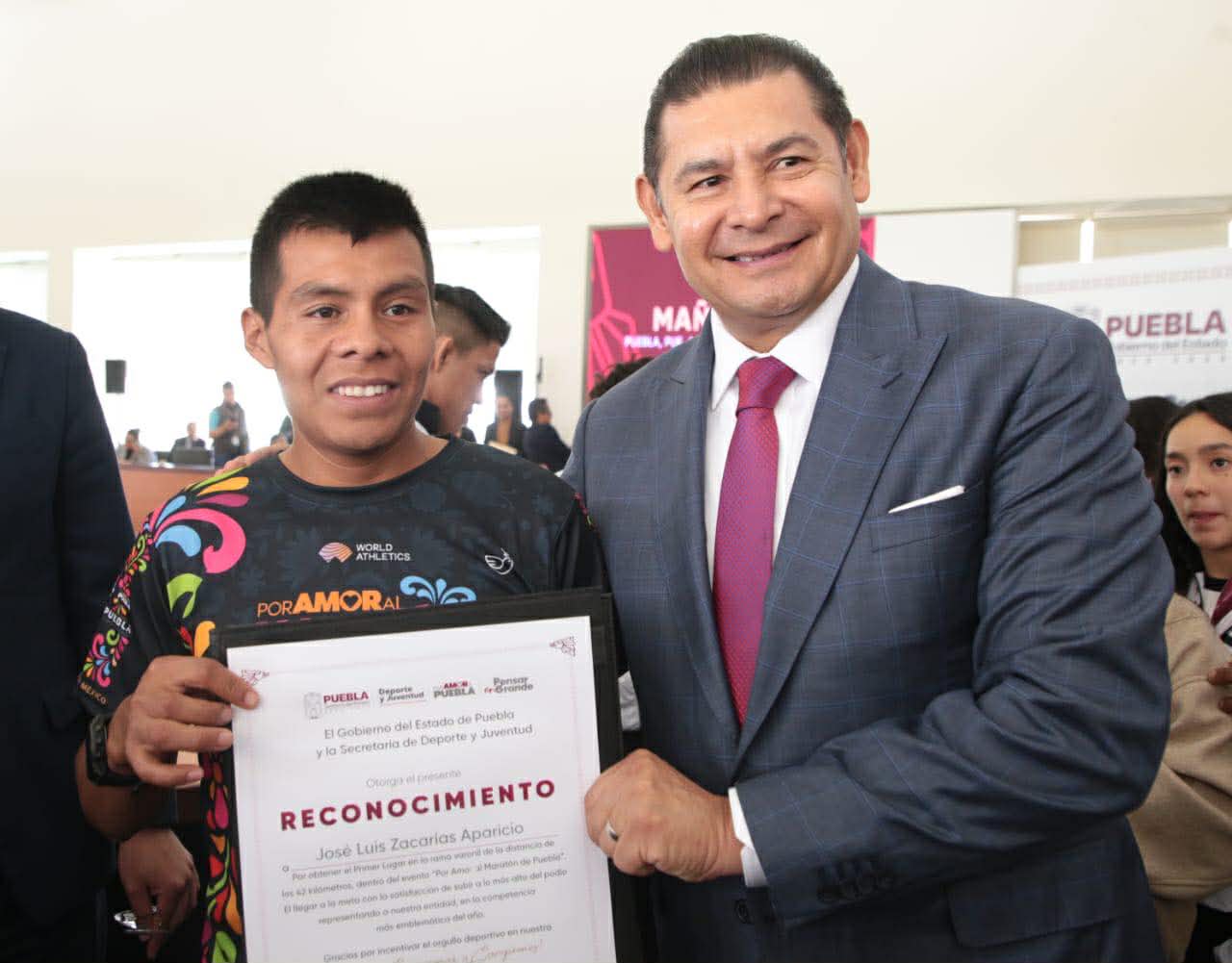 “CON DEPORTE PROMOVEMOS EL DESARROLLO INTEGRAL; TENEMOS UN COMPROMISO CON NUESTROS ATLETAS”: ALEJANDRO ARMENTA