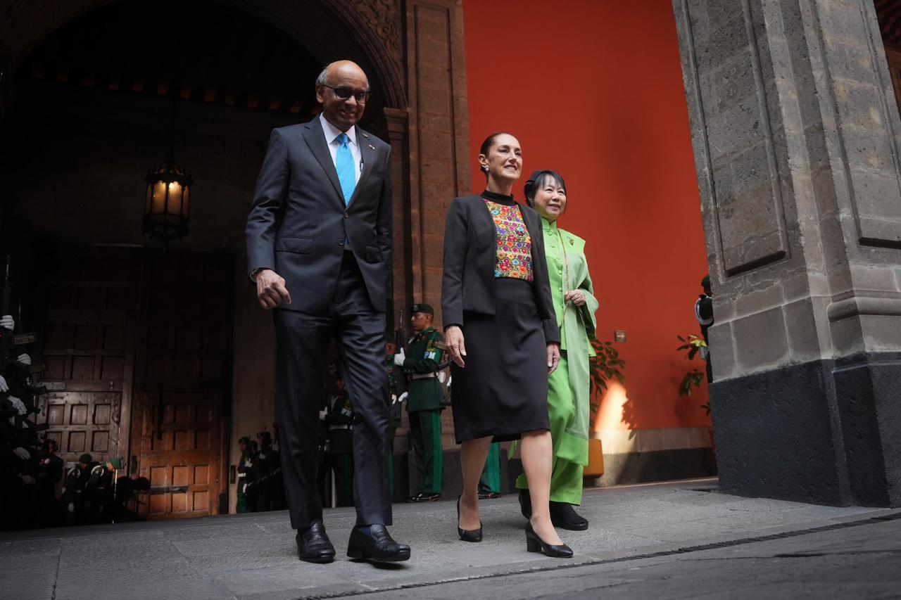 RECIBE CLAUDIA SHEINBAUM A SU HOMÓLOGO DE LA REPÚBLICA DE SINGAPUR, THARMAN SHANMUGARATNAM, EN PALACIO NACIONAL