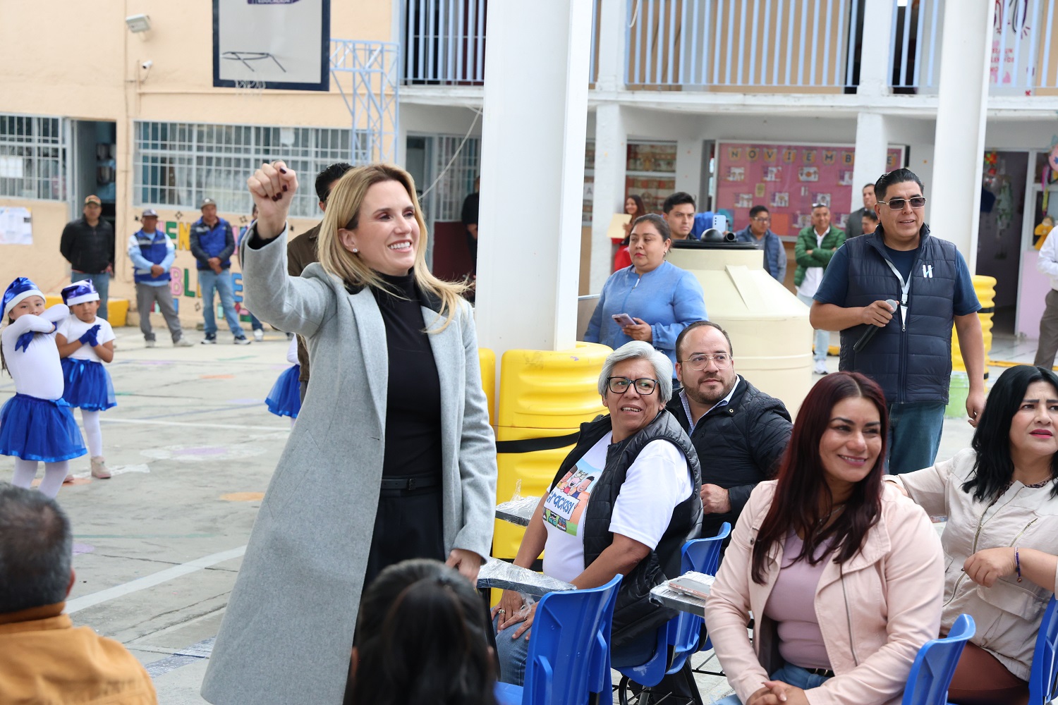MAESTROS Y ESTUDIANTES DE HUIXQUILUCAN RECONOCEN BENEFICIOS DEL PROGRAMA ‘ACCIÓN POR LA EDUCACIÓN’