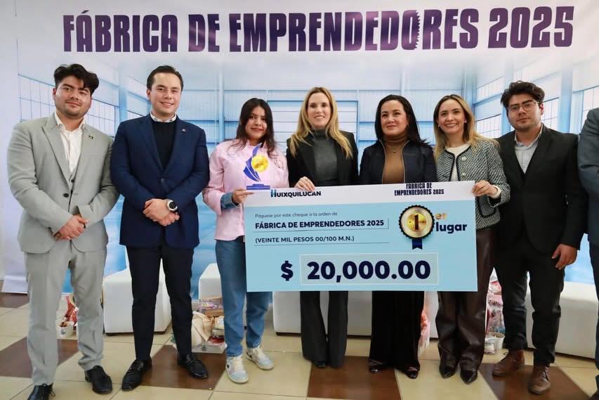 IMPULSA HUIXQUILUCAN PROYECTOS DE JÓVENES CON ‘FÁBRICA DE EMPRENDEDORES 2025’