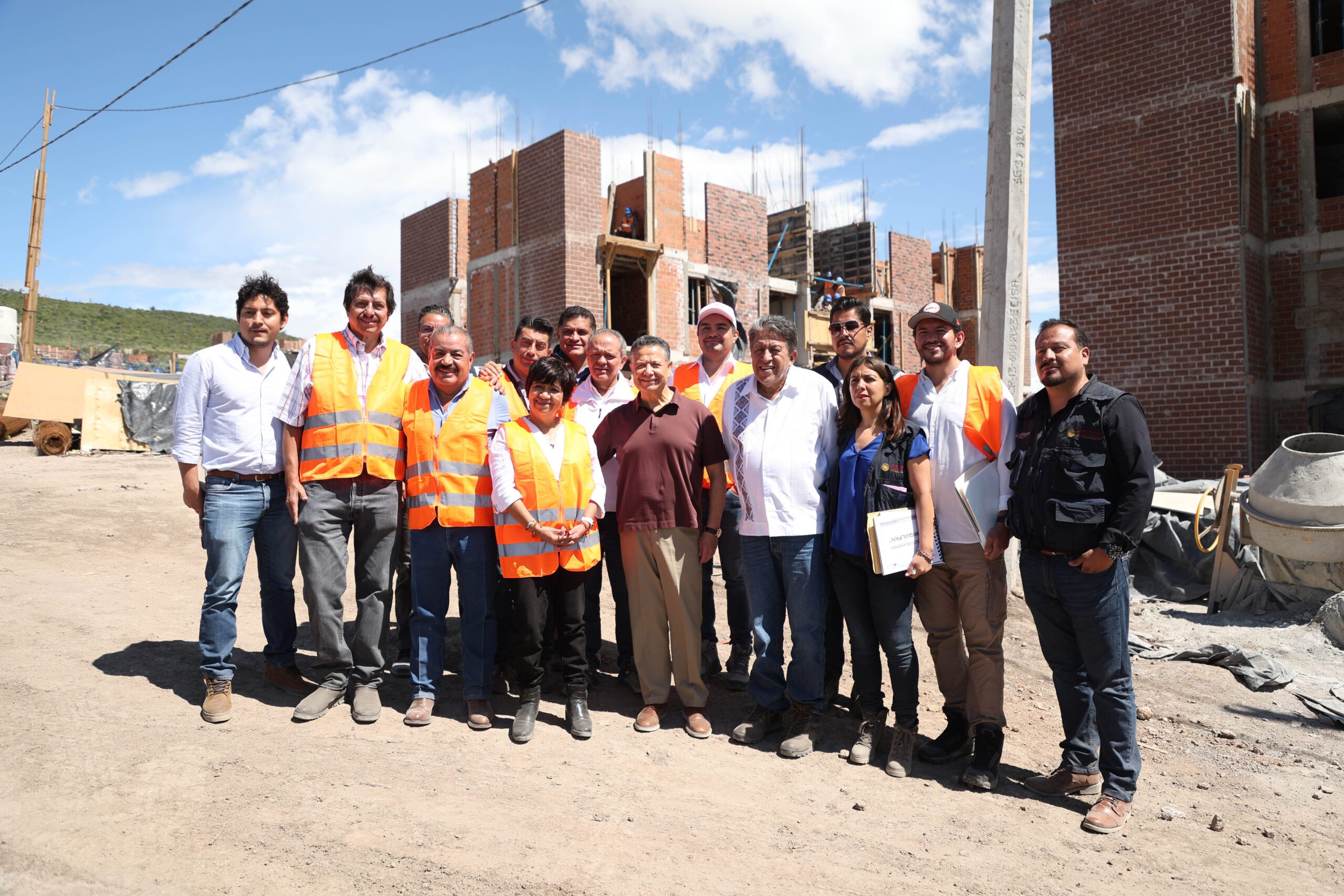 “VIVIENDA PARA EL BIENESTAR ABRE LA PUERTA DEL HOGAR PROPIO A MILES DE FAMILIAS HIDALGUENSES”: JULIO MENCHACA